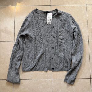 Uniqlo Cable Crew Neck Cardigan
